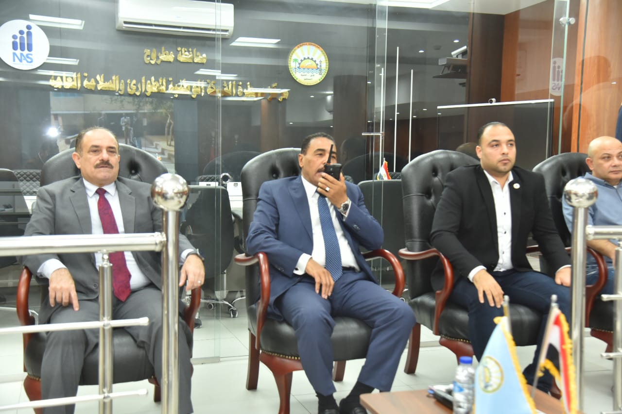 محافظ مطروح اطمأن على جاهزية اللجان الإنتخابية