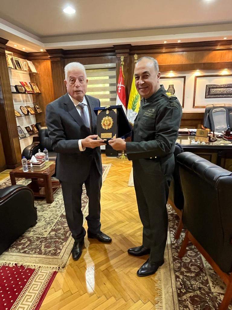 محافظ جنوب سيناء يشكر مدير الاكاديمية العسكرية للدراسات العليا والإستراتيجية