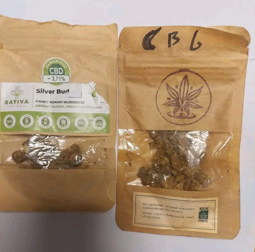 جمارك مطار الغردقة  تضبط 3 محاولات تهريب حشيش وماريجوانا