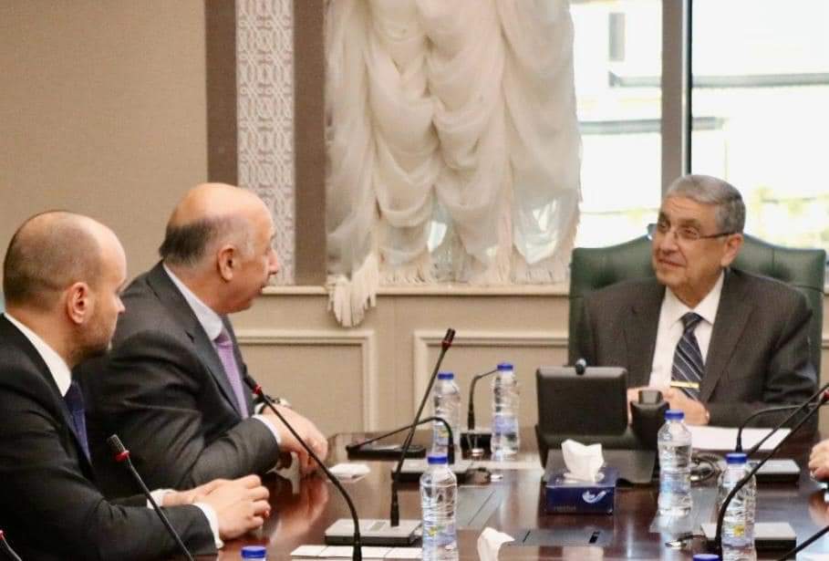 وزير الكهرباء : التعاون مع شركات عالمية لتنفيذ مشروعات تجريبية لانتاج الهيدروجين الأخضر