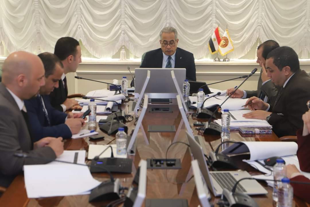 شحاتة : الدولة حريصة على سرعة إصدار قانون العمل.. ونرحب بأى ملاحظات