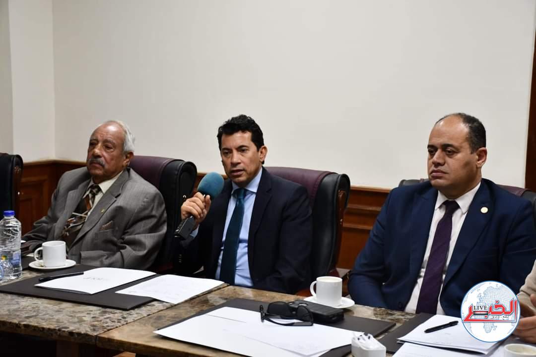 وزير الشباب بجتمع بمسئولى منظمة اليونيسيف
