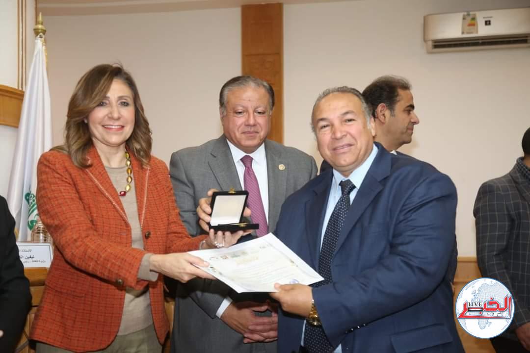 تبادل الخبرات بين المتخصصين المصريين واليمنيين..فى مجال التراث