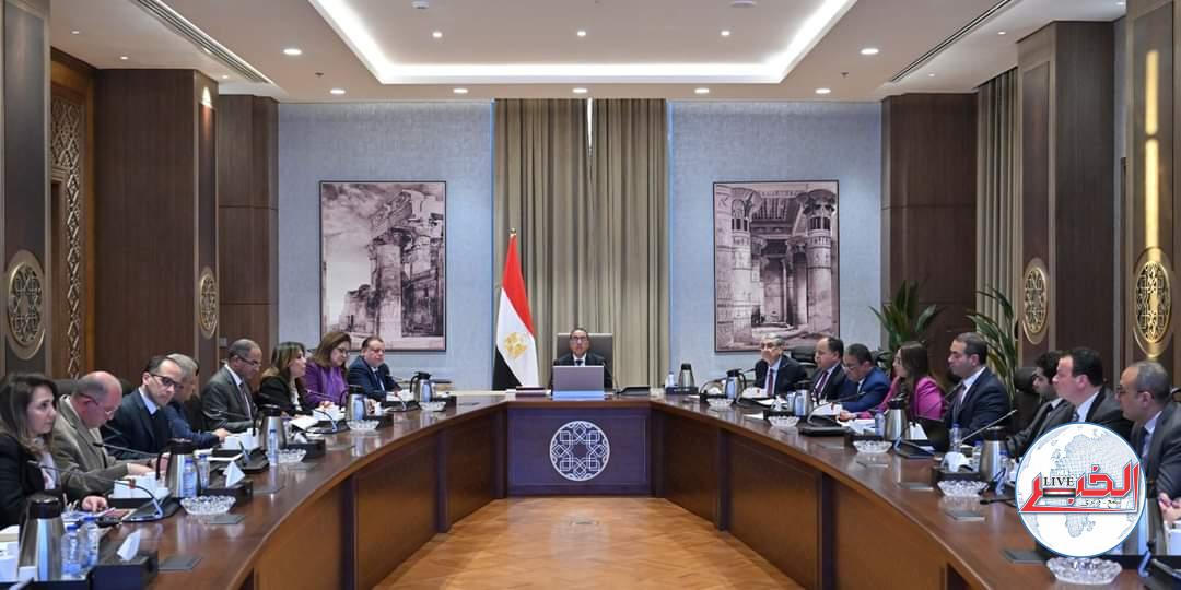 مدبولي: الدولة حريصة على رفع نسبة مساهمة القطاع الخاص فى إجمالي الإستثمارات إلى 65%
