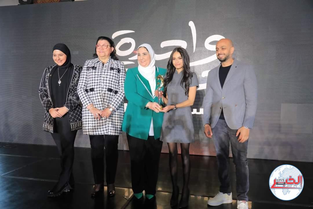 القباج تشهد ختام الموسم الثالث لمبادرة «واحدة جديدة»