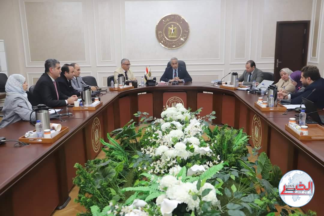 وزير العمل:"رُخصة مُؤقتة" لتسهيل تقنين أوضاع مراكز التدريب الخاصة بالمحافظات