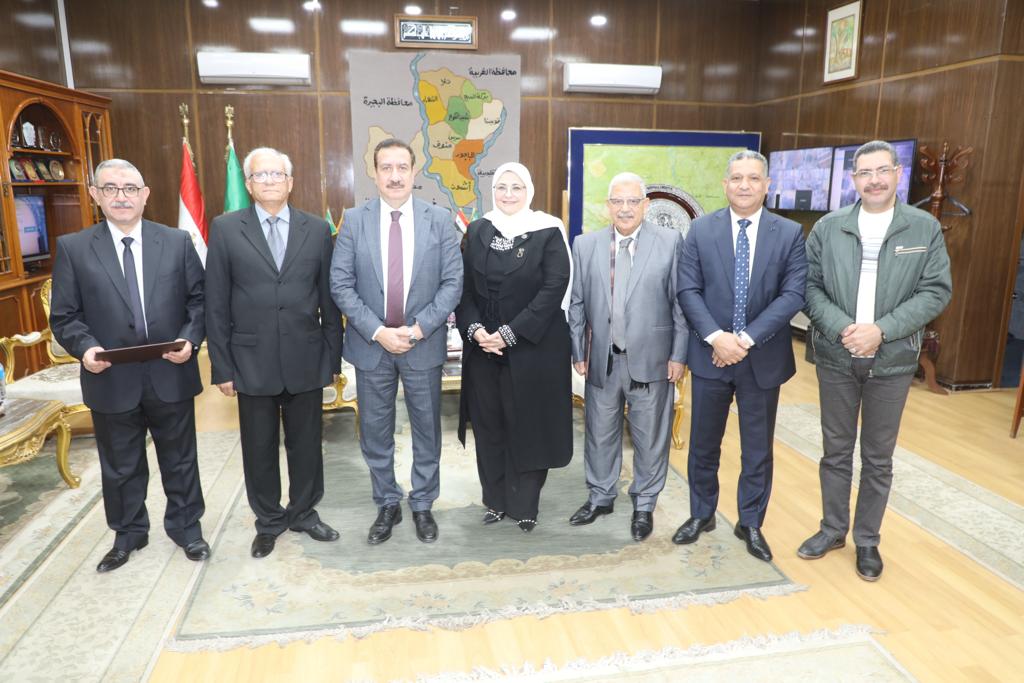 محافظ المنوفية يكرم أعضاء جمعية أصدقاء مرضى الكلى بسرس الليان