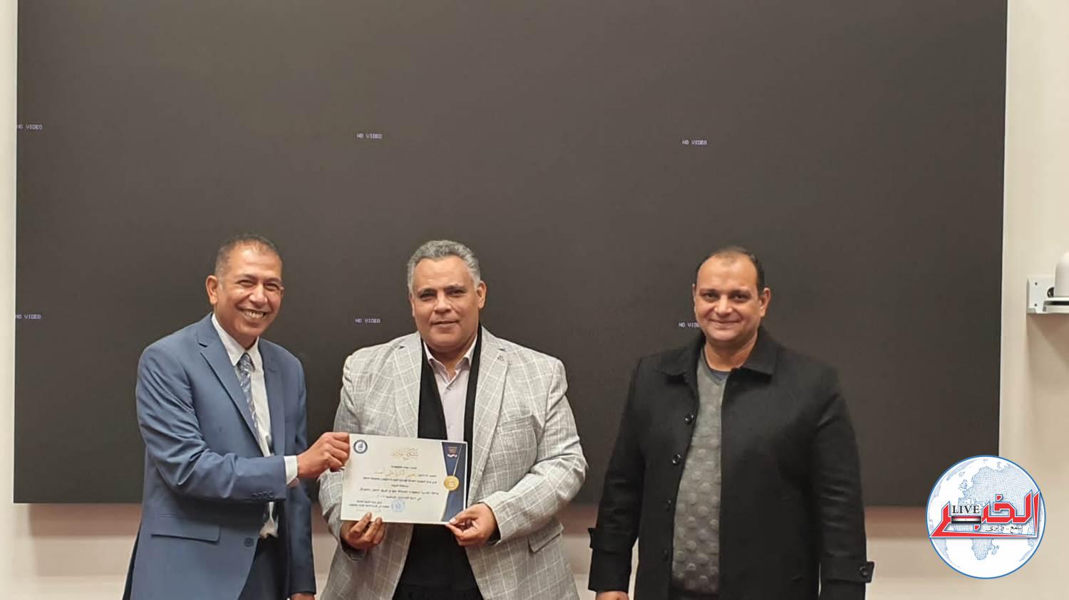 محافظ أسيوط : الشبكة الوطنية للطوارئ.. ساهمت فى تقديم أفضل الخدمات للمواطنين