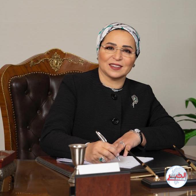 السيدة انتصار السيسى تهنيء شعب مصر بمناسبة الاحتفالات بعيد الشرطة