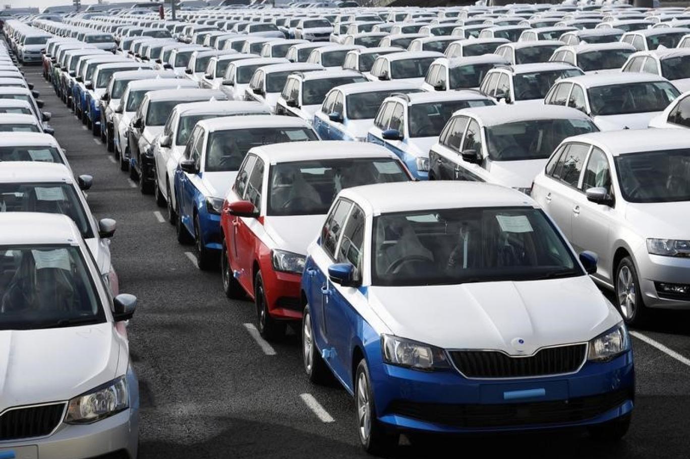 الأمين : 300 ألف جنيه تراجعا فى أسعار بعض السيارات