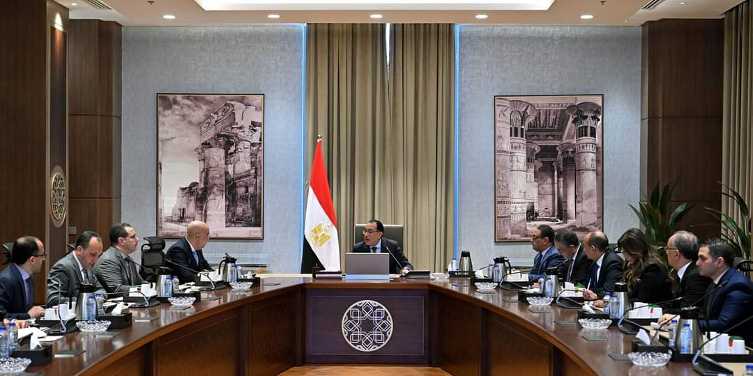 رئيس الوزراء:معايير محددة لإنشاء المناطق الحرة العامة
