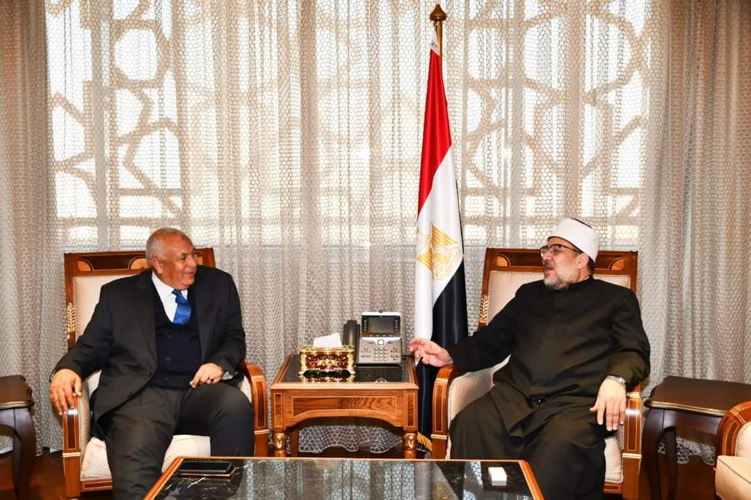 وزير الأوقاف ومحافظ الوادى الجديد يناقشان خطة الدعوة وشئون القرآن خلال شهر رمضان