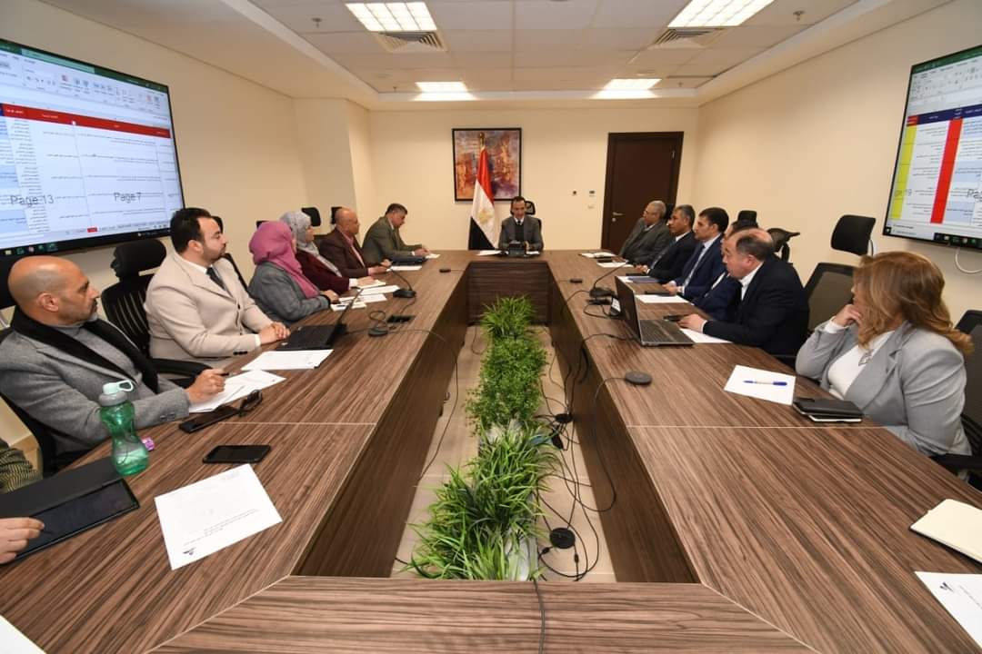 وزير الإسكان: مجموعة عمل لتقييم تنفيذ الاستراتيجيات القومية وتحديد الخطط التنفيذية للوزارة الفترة القادمة