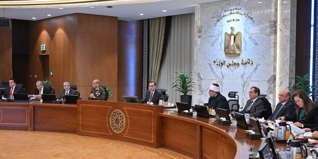 الحكومة تهنئ الرئيس والمصريين بذكرى الإسراء والمعراج