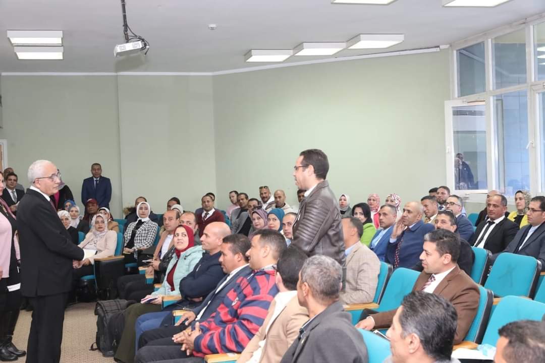وزير االتعليم يتفقد برنامج تدريب "الإدارة المدرسية على النظام اليابانى"