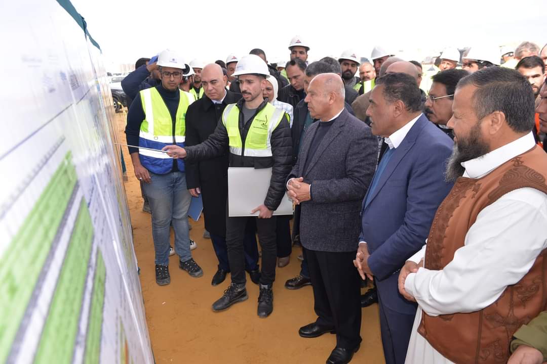 وزير النقل يتفقد مواقع العمل بالخط الأول من مشروع القطار السريع السخنة – العلمين - مطروح