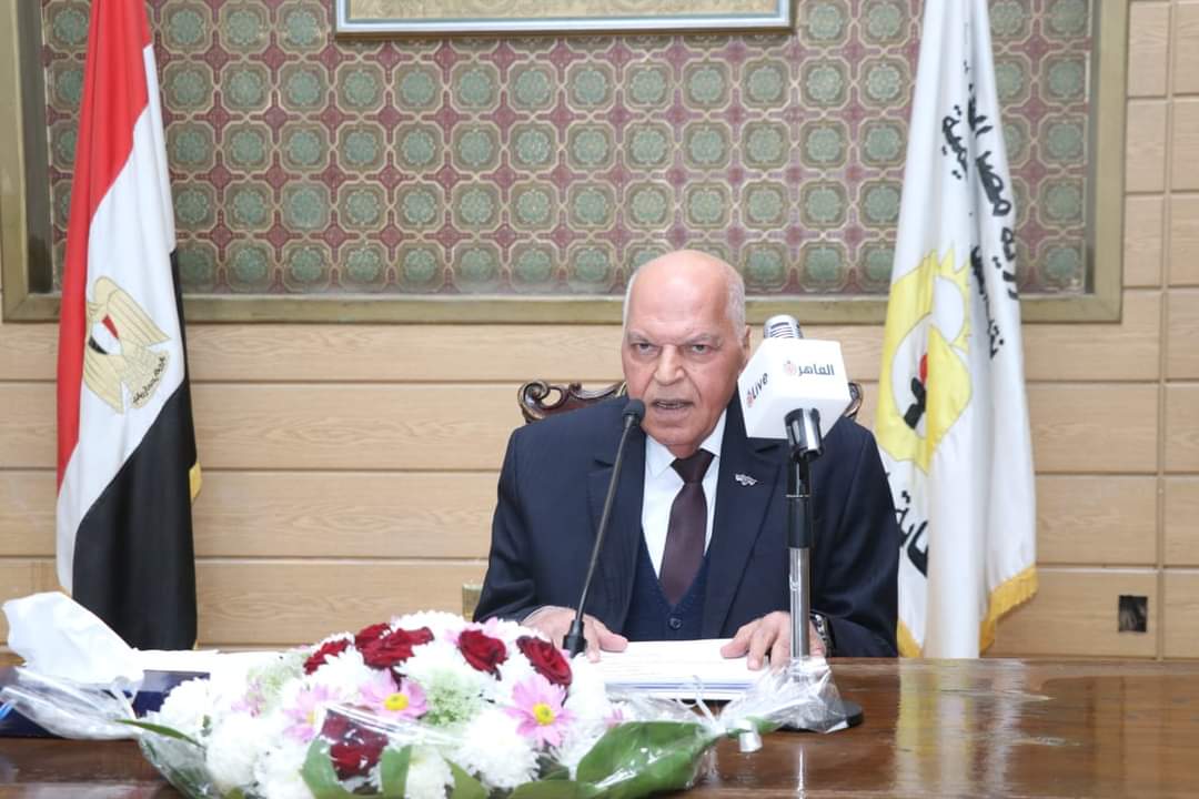 نقيب المعلمين: زيادة الميزة التأمينية لصندوق الزمالة بالنقابة لتصل لـ 42 ألف جنيه