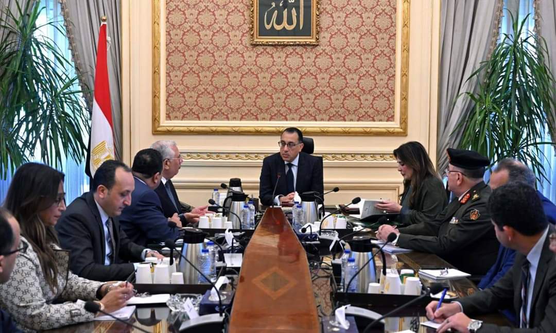 رئيس الوزراء :خطة متكاملة لزيادة زراعات الذرة وفول الصويا لتوفير الأعلاف