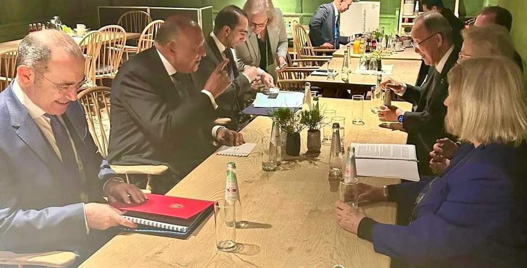 شكري يثمن الدور الهام لقادة مجموعةThe Elders فى ترسيخ أسس السلام بين مختلف الشعوب