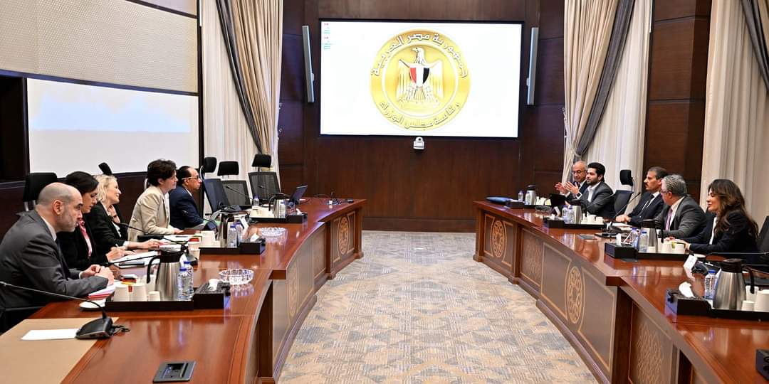 مساعد أول رئيس الوزراء تبحث مع وفد الإتحاد الأوروبى التعاون بمجال الهيدروجين الأخضر