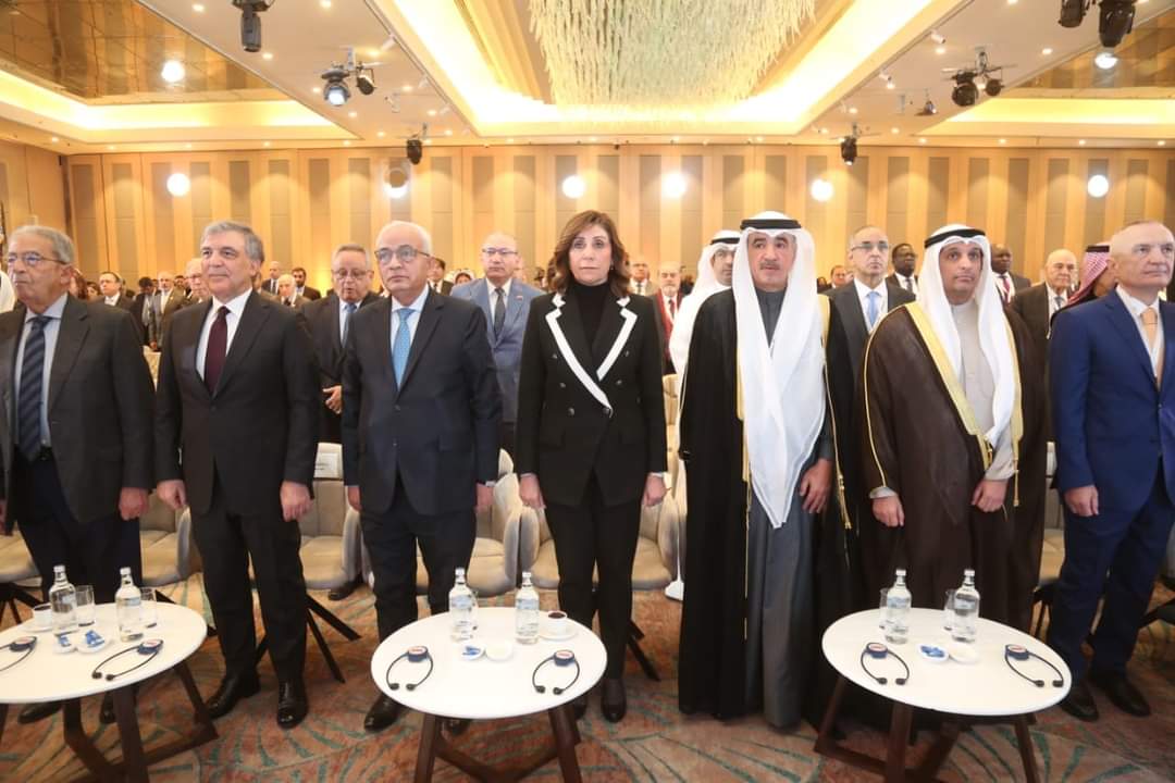 وزيرة الثقافة تفتتح فعاليات "المنتدى العالمى الثالث لثقافة السلام العادل"