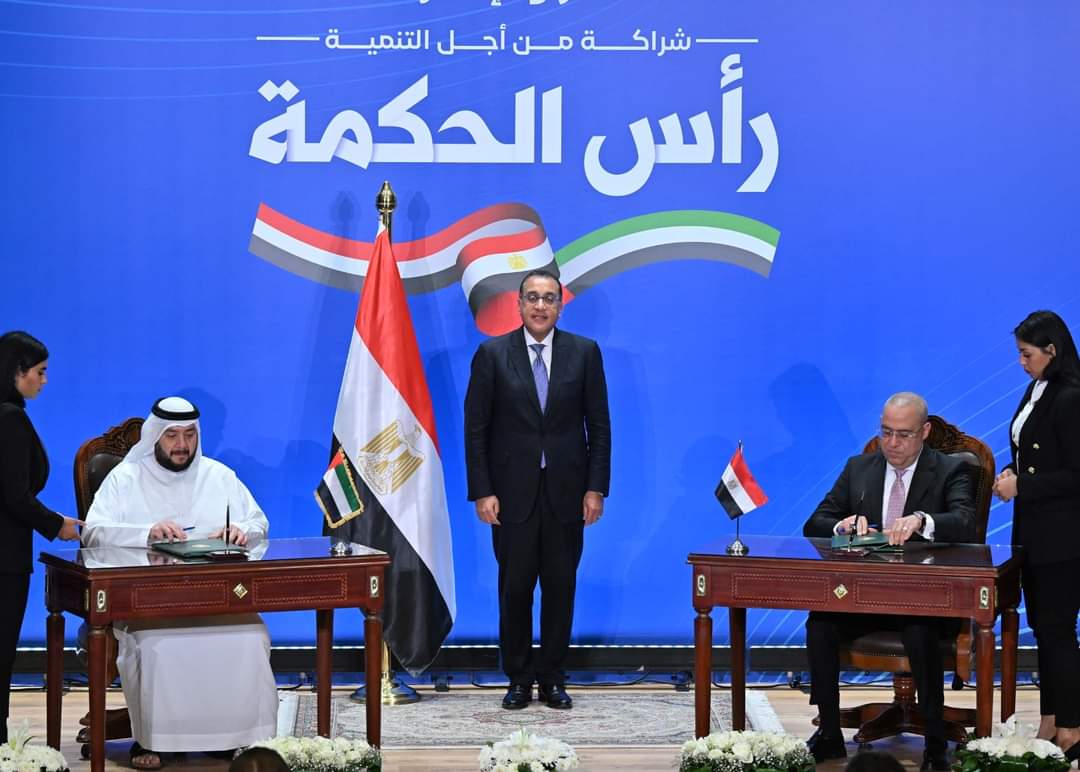 رئيس الوزراء : الدولة ملتزمة بأهالى مطروح المتواجدين على أرض رأس الحكمة