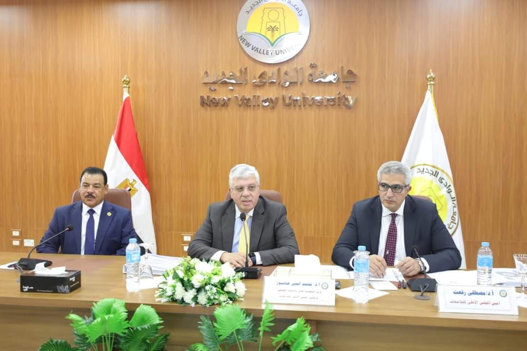 وزير التعليم العالى : توقيع التحالف الإقليمى السابع بين جامعات القاهرة الكبرى..مارس القادم