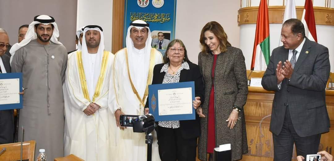 الكيلانى تُكرم الفائزين بملتقى الشارقة الثقافى تقديرًا لعطائهم الفكري الُمتميز