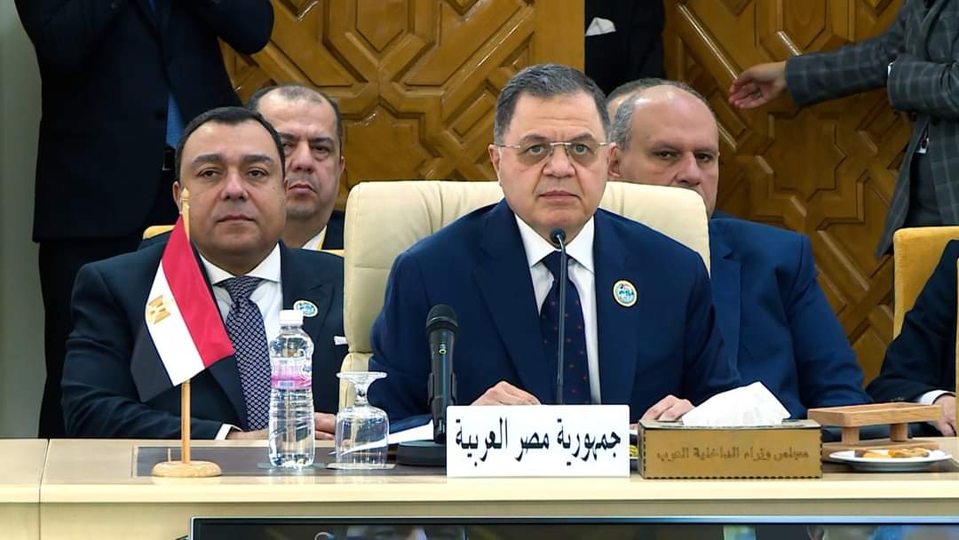 وزير الداخلية من تونس:موقف مصر ثابت وداعم للاستقرار العربى والإقليمى