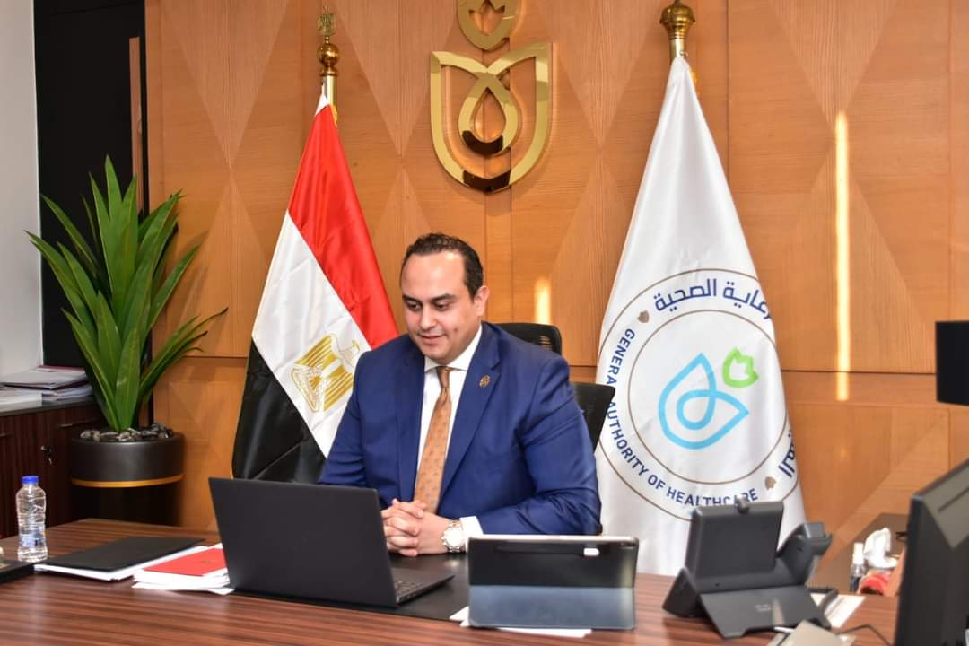 السبكى : تعزيز التواصل والتعاون بين مستشفيات العالم يعظم تبادل الخبرات وتحسين الخدمات الإكلينيكية 