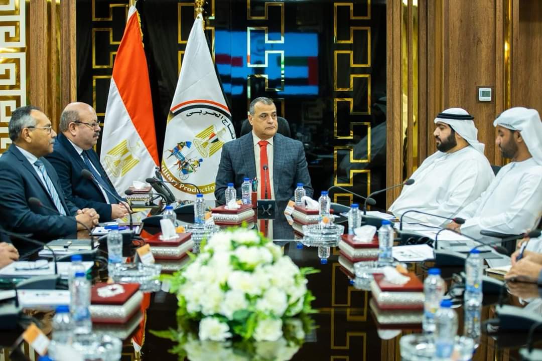 وزير الإنتاج الحربى يبحث مع ممثلى مجموعة "إيدج" الإماراتية التعاون المشترك فى التصنيع العسكرى