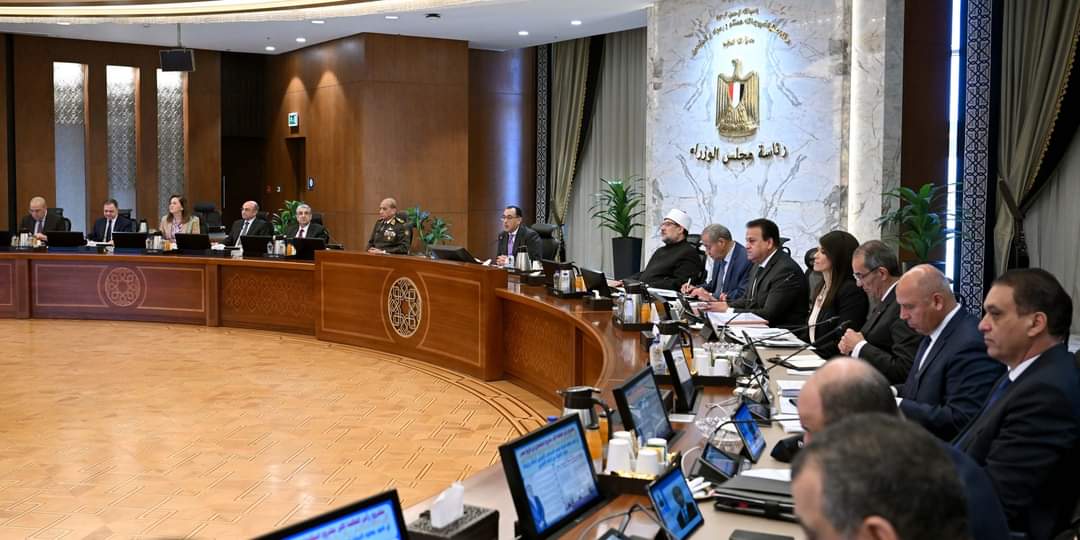 وزير الصحة والسكان : توفير أطقم طبية متخصصة لتقديم الدعم الصحى لمصابى غزة