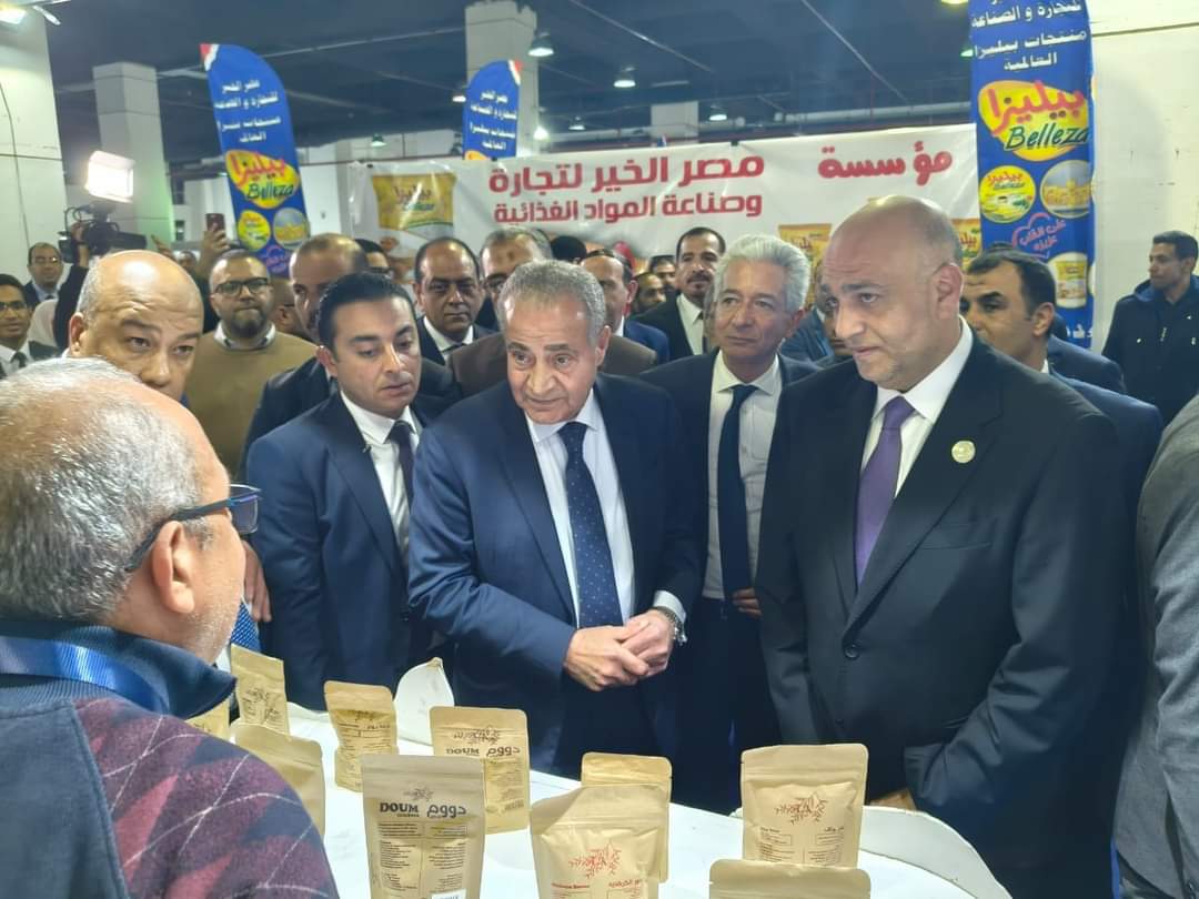 شباب جهاز تنمية المشروعات يشارك فى معرض "أهلا رمضان"