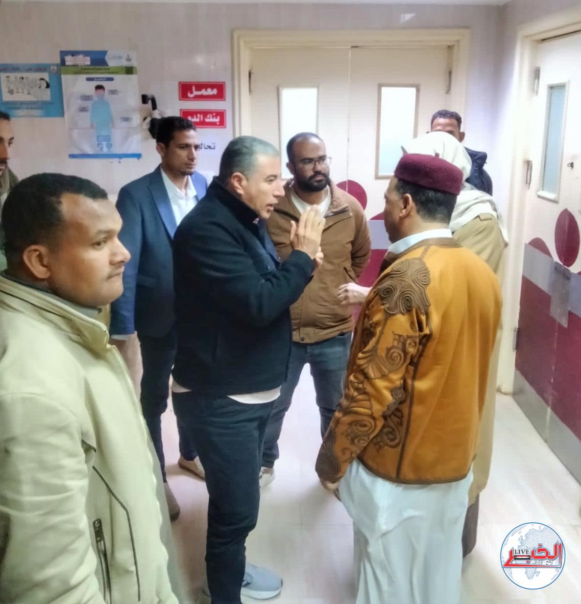 وفاة شخص وإصابة 5 فى انقلاب سيارة بسيوة