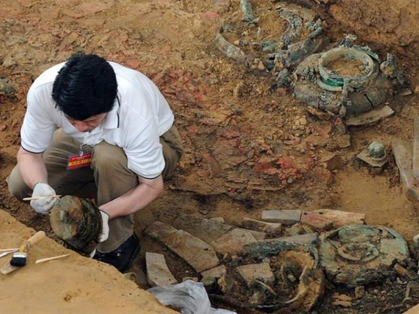العثور على أكثر من 100 ألف قطعة أثرية من العصر الحجري .. في الصين