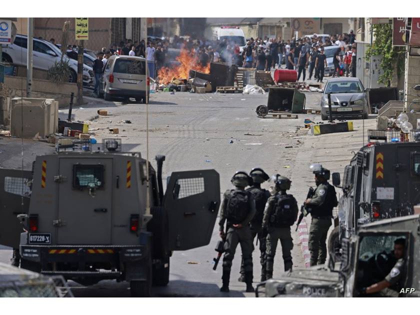 استشهاد وإصابة 6 فلسطينيين .. خلال اقتحام قوات الاحتلال مخيم طولكرم بالضفة الغربية
