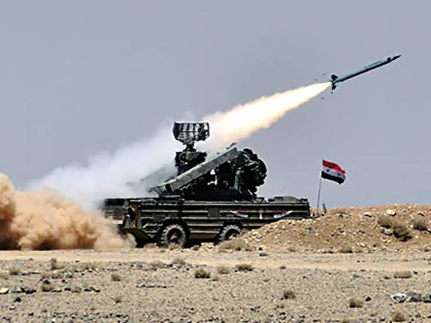 الدفاعات الجوية السورية .. تصد هجوما صاروخيا إسرائيليا على ريف دمشق - الخبر لايف