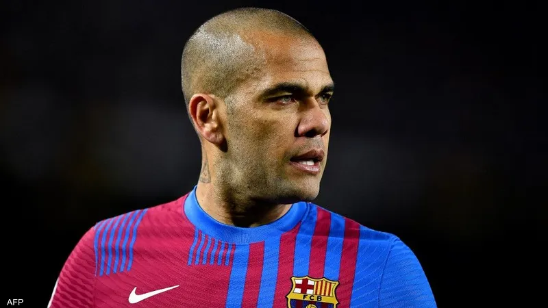 حقيقة انتحار داني ألفيس لاعب برشلونة السابق داخل السجن