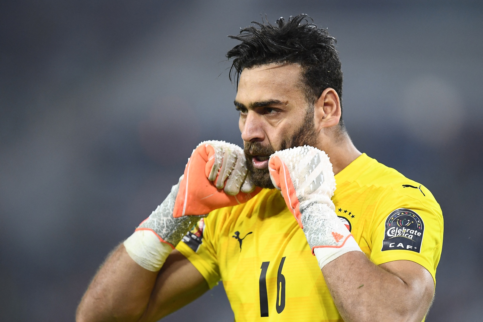 أبو جبل يرفض مصافحة إمام عاشور لاعب الأهلي.. ما هي القصة؟