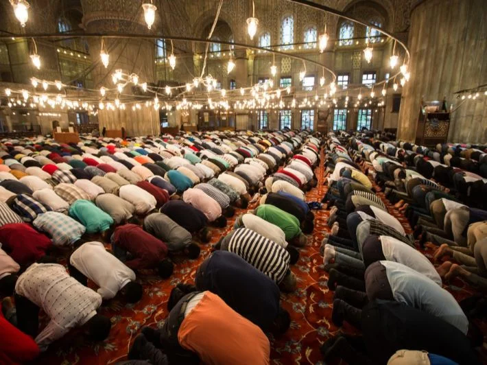 موعد صلاة التراويح في مصر