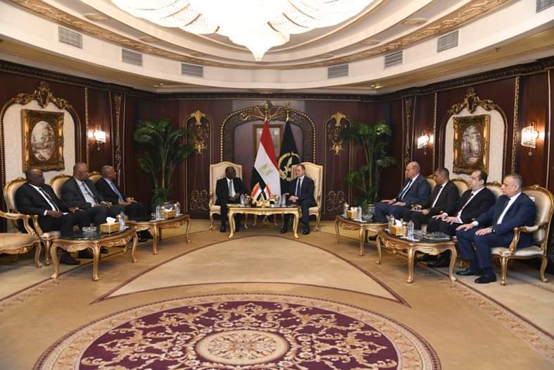وزير الداخلية يبحث مع نظيره السوداني سبل تعزيز التعاون الأمنى المشترك