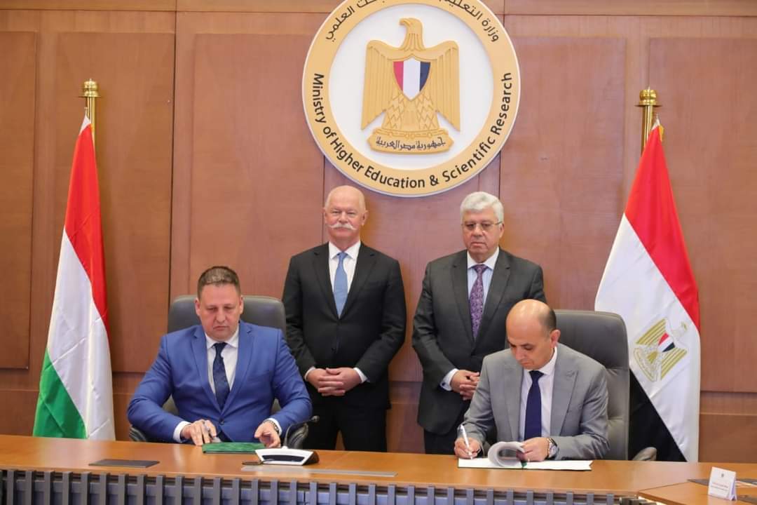 توقيع مذكرة تفاهم بين جامعتى المنصورة وديبرتسين المجرية