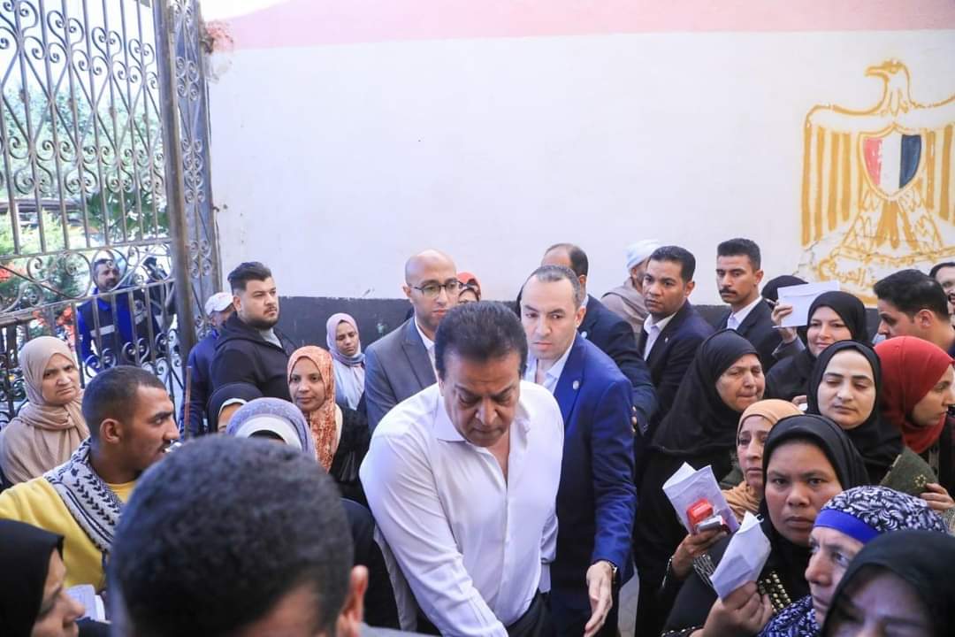 وزير الصحة:إحالة مدير الصيدلية ومسؤولى قسم الطوارئ بمستشفى بلبيس المركزى بالشرقية للتحقيق