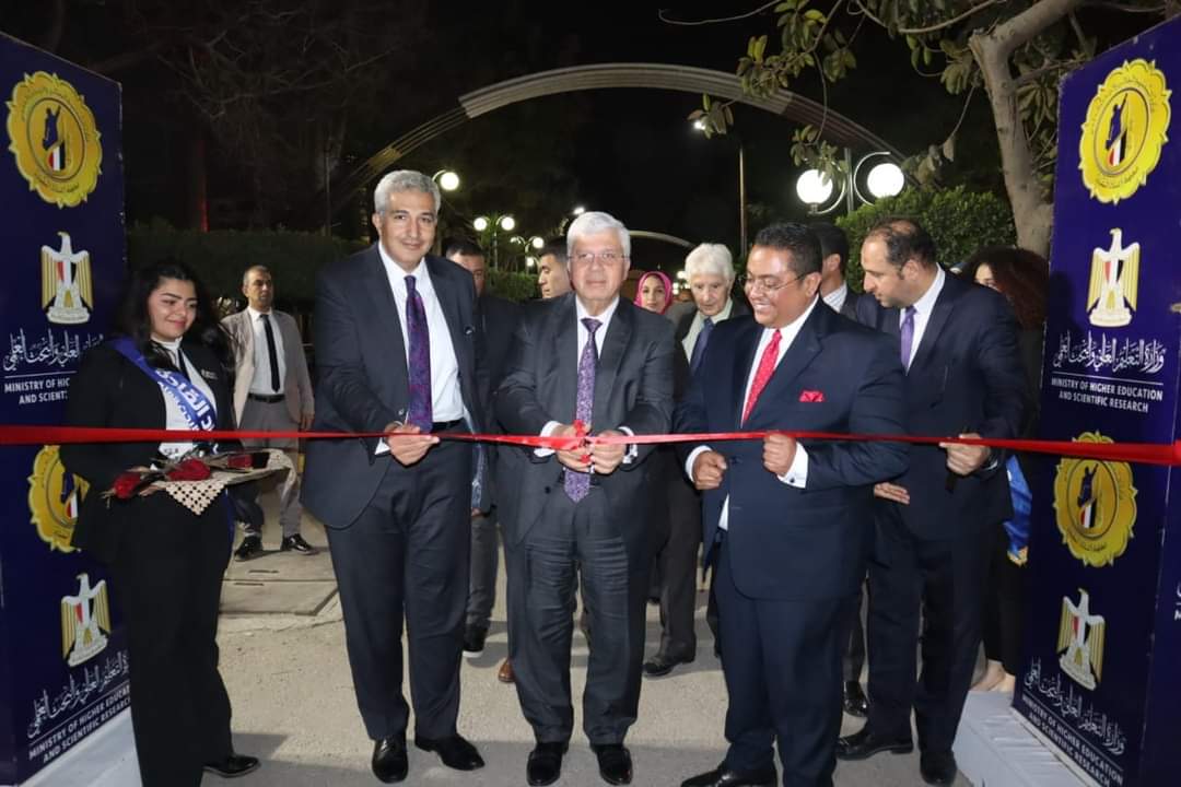 انطلاق فعاليات المُلتقى القمي للمبادرات الطلابية بالجامعات والمعاهد