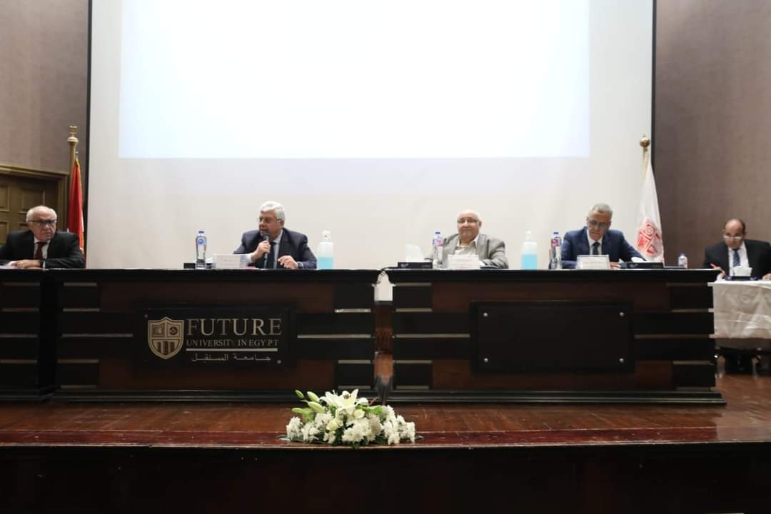 وزير التعليم العالى يرأس اجتماع مجلس الجامعات الخاصة بجامعة المستقبل