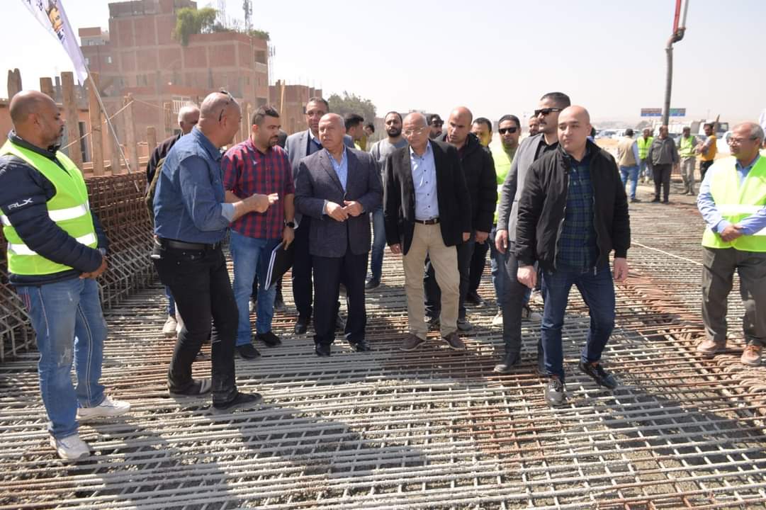 وزير النقل يتفقد أعمال تطوير الطريق الدائرى حول القاهرة الكبرى