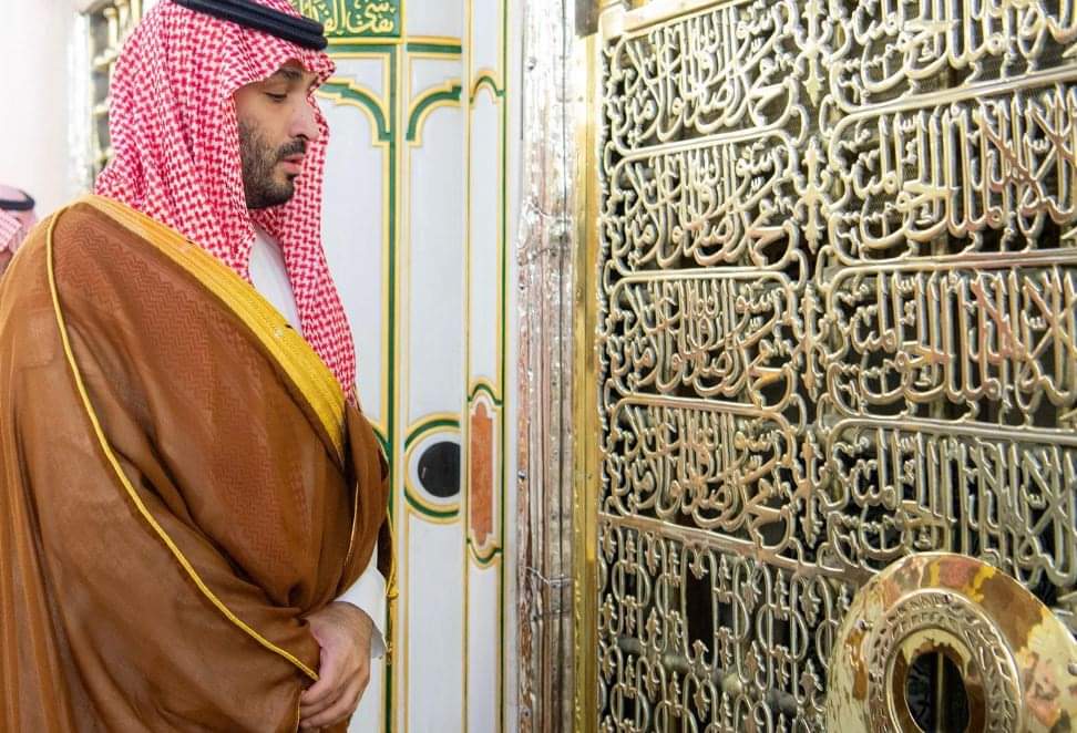 ولي العهد السعودى يزور المسجد النبوى