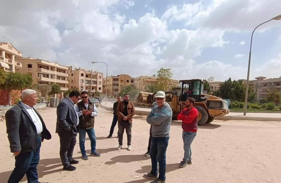 وزير الإسكان يتابع أعمال التطوير ورفع الكفاءة والنظافة والإنارة والخدمات.. بالمدن الجديدة