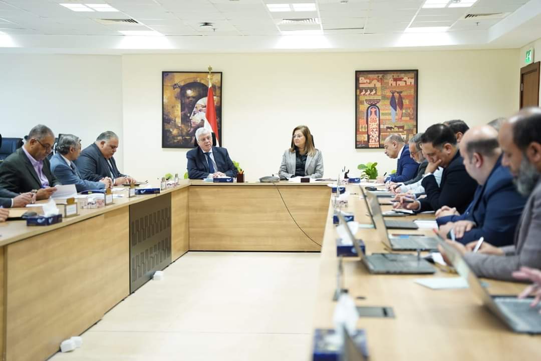 وزيرة التخطيط : الأولوية هذا العام للاستثمار في البشر والصحة والتعليم