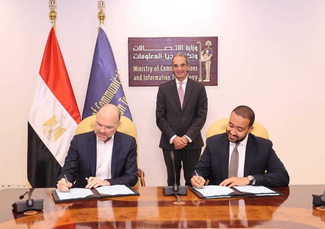 وزير الإتصالات : مصر ممر رقمى عالمى للبيانات